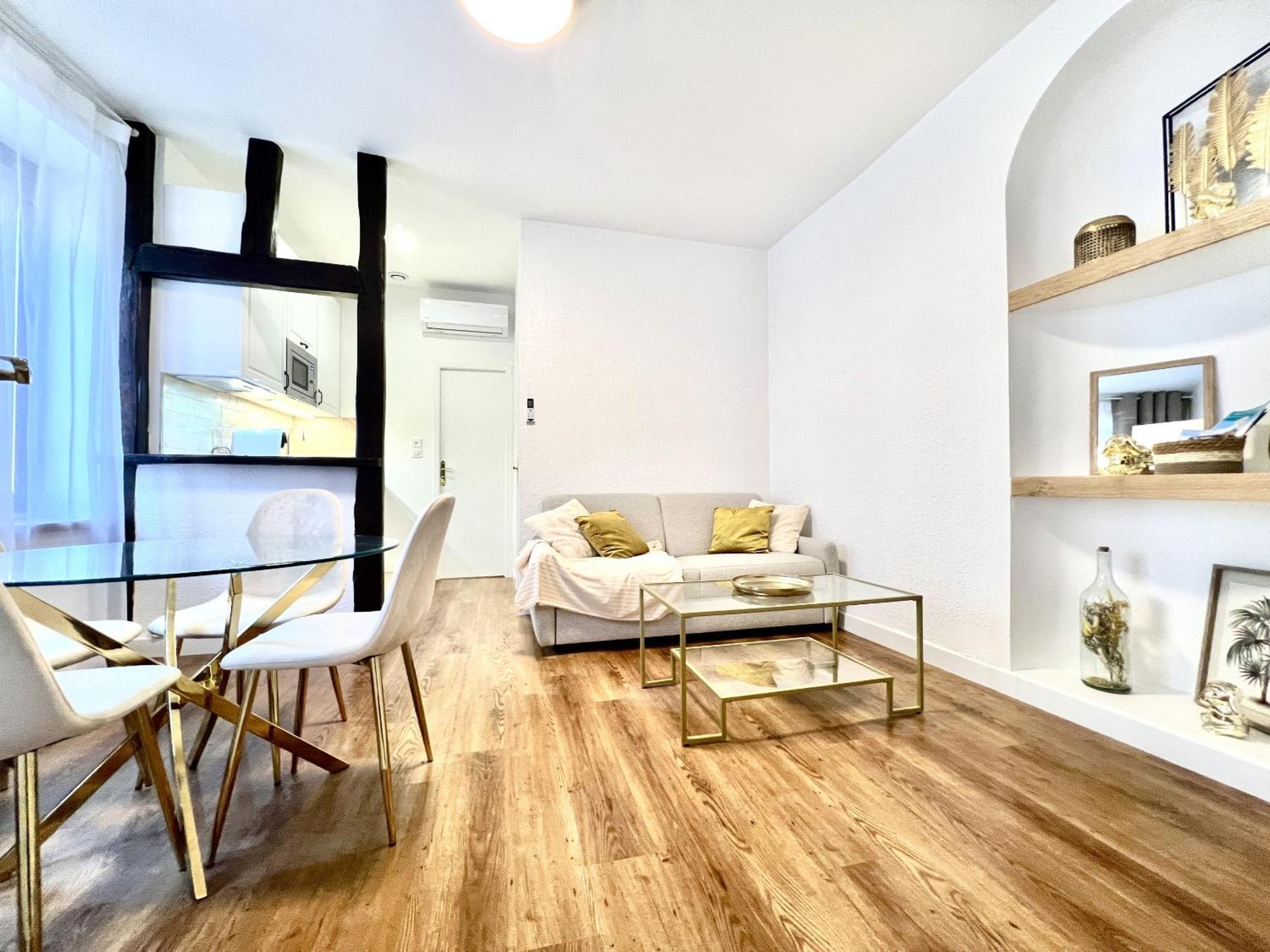 Les Logis D'Esmeralda-Des Appartements Au Charme Intemporel Romorantin-Lanthenay Exterior foto
